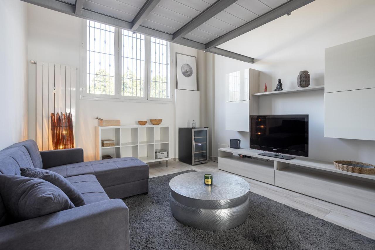 Navigli-Duomo Exclusive Design Loft Su Due Piani Con Wifi Lägenhet Milano Exteriör bild